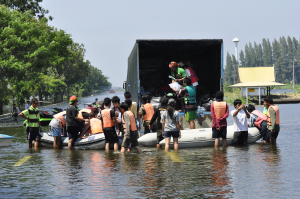 Dr Hugo Slim on cooperation between the private sector and aid agencies