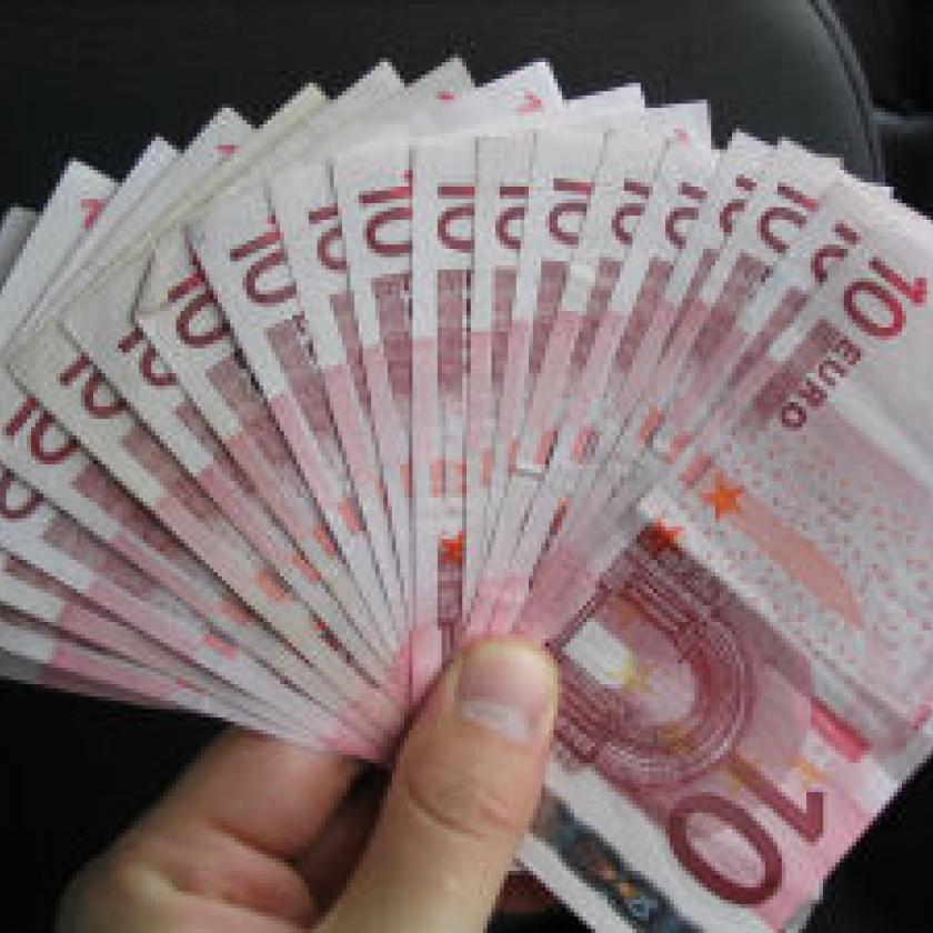 Department academics discuss the eurozone debt crisis