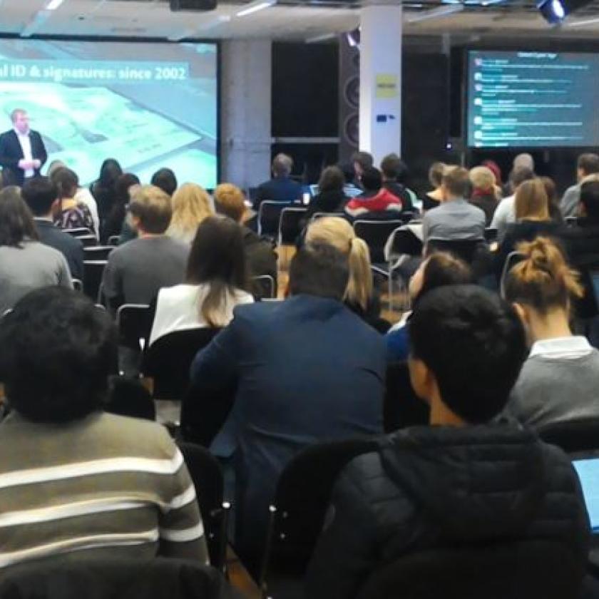 'The third Oxford Training Session on the Modern Information Society'