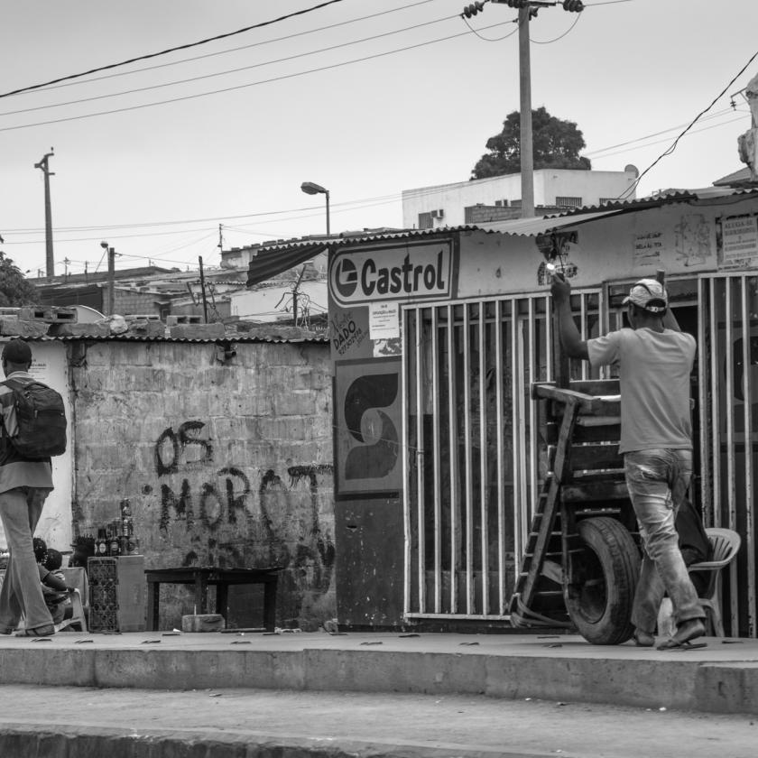 Rebecca Engebretsen interviewed about Angola’s black market currency problem