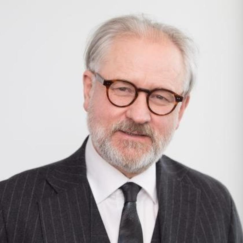 Jan Zielonka receives UACES award
