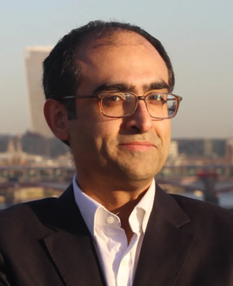 Roham Alvandi